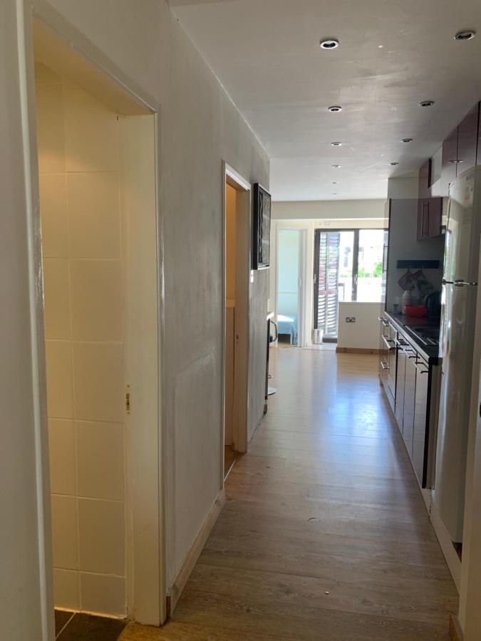 Theodoros Apt.22 파라림니 외부 사진